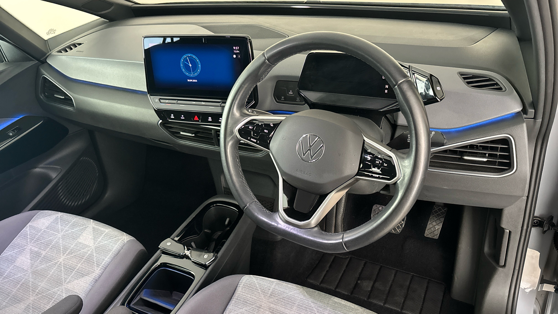 4020621 150kW Life Pro Perform 58kWh 5dr Auto [120kW Ch]