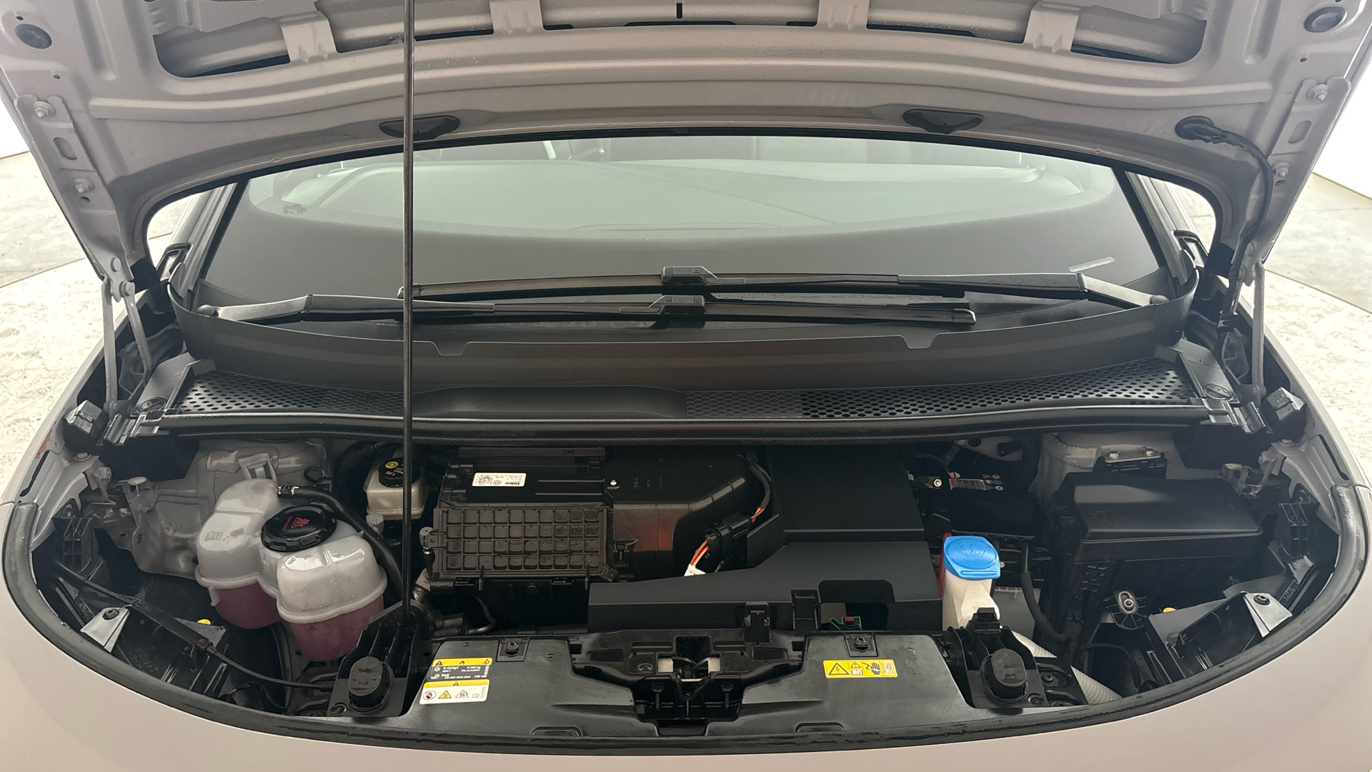 4020621 150kW Life Pro Perform 58kWh 5dr Auto [120kW Ch]