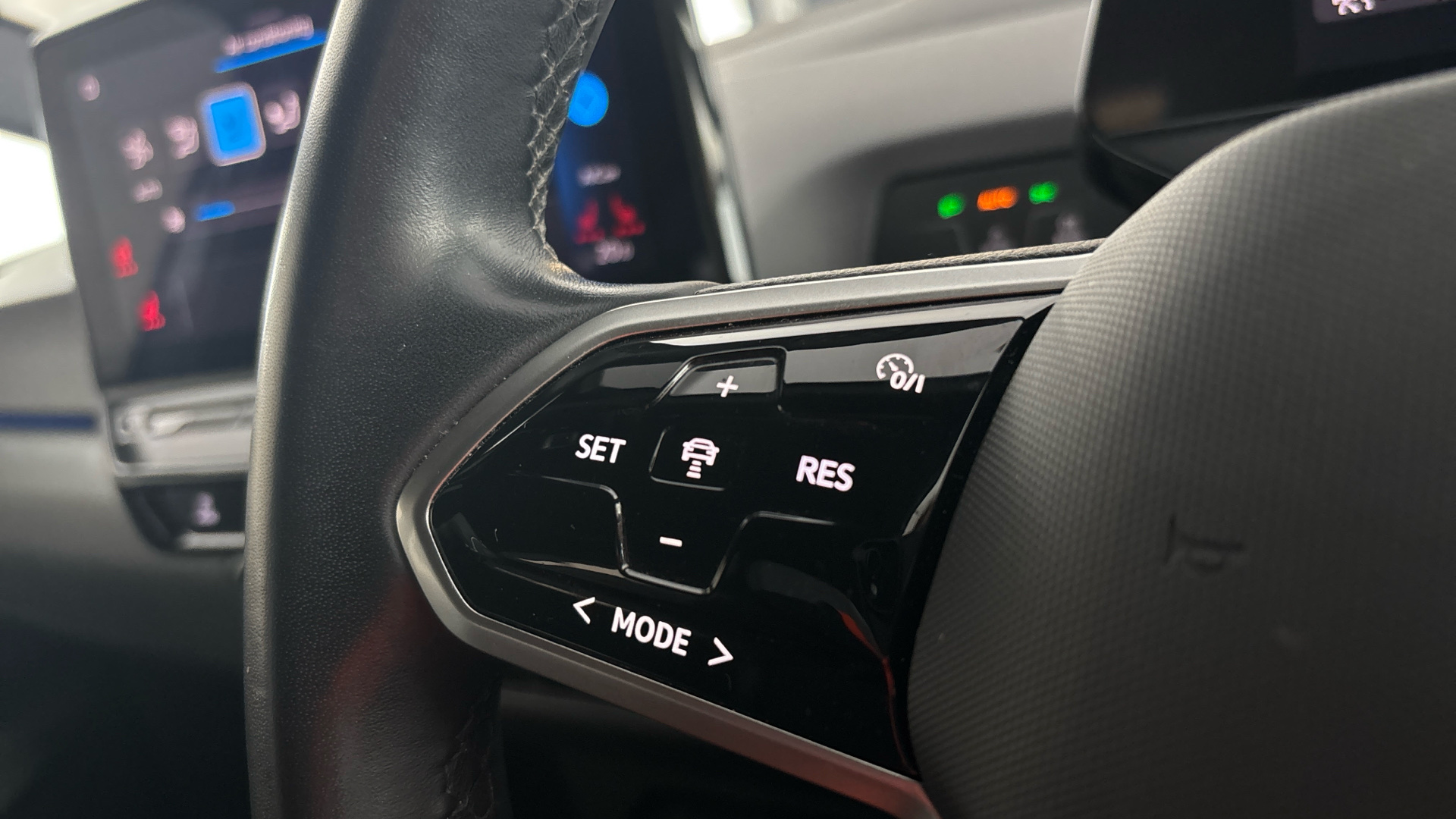 4020621 150kW Life Pro Perform 58kWh 5dr Auto [120kW Ch]