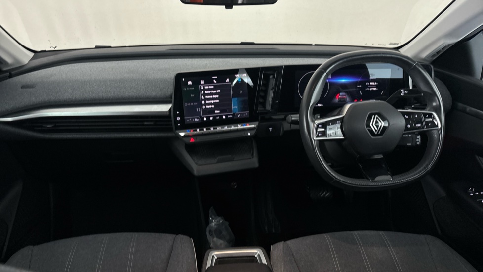 RENAULT MEGANE E-TECH Image 11