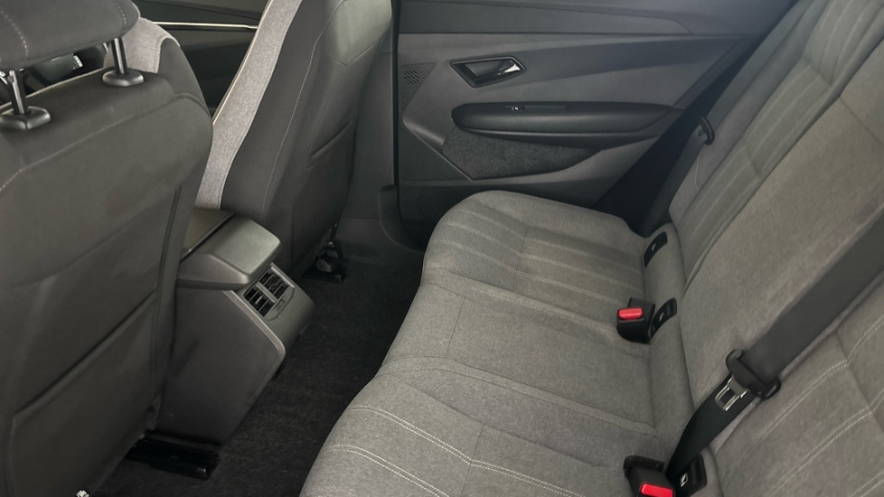 RENAULT MEGANE E-TECH Image 14