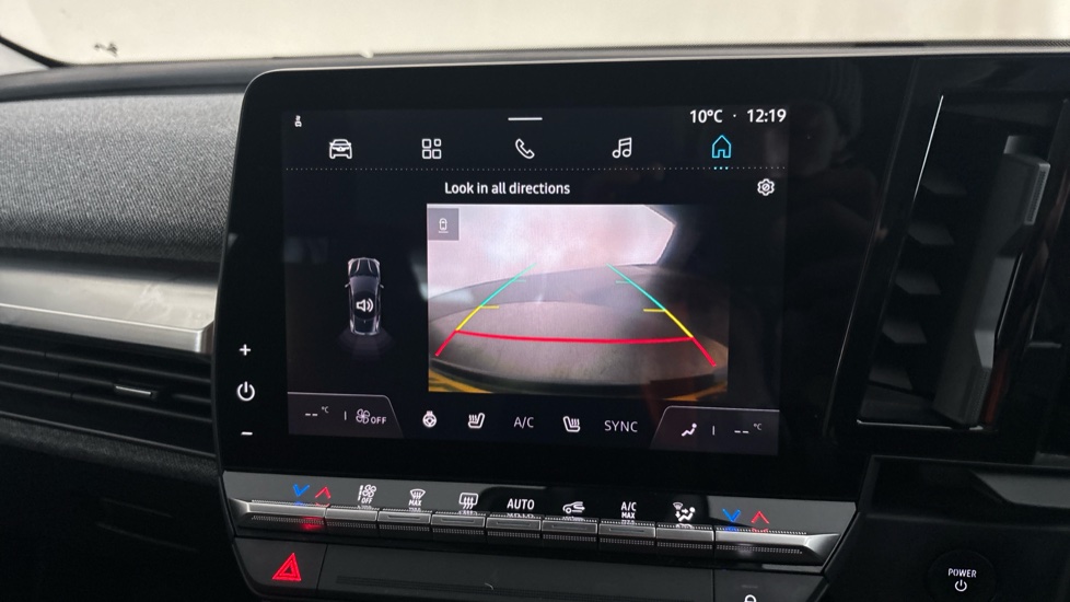 RENAULT MEGANE E-TECH reverse camera