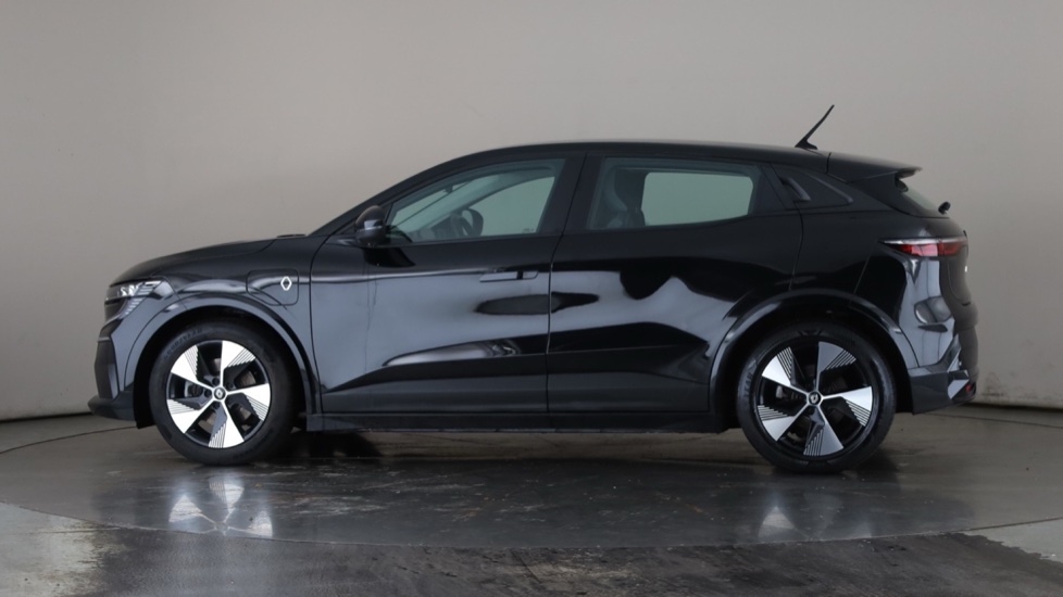 RENAULT MEGANE E-TECH Image 2