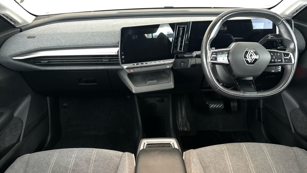RENAULT MEGANE E-TECH Image 11