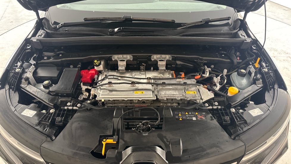 RENAULT MEGANE E-TECH Image 16