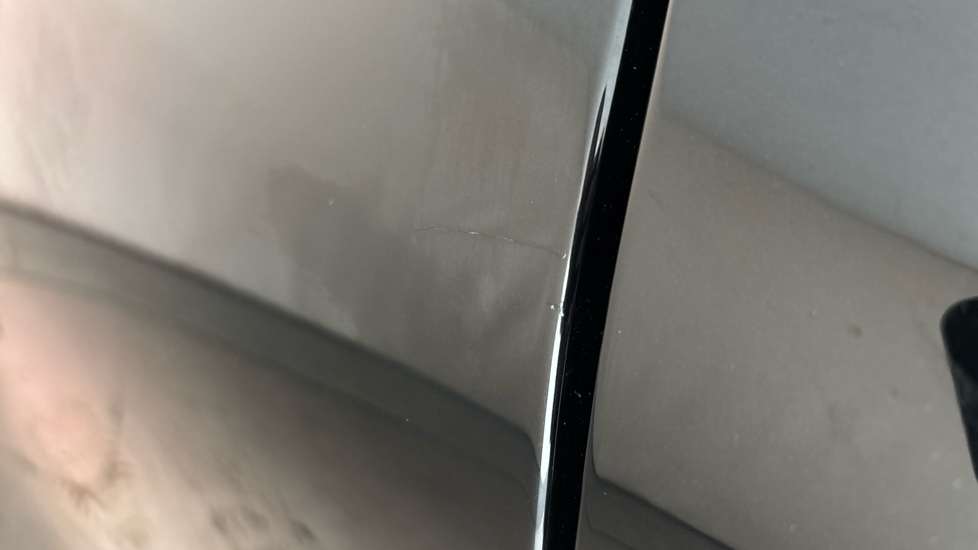 Renault Megane Scratches