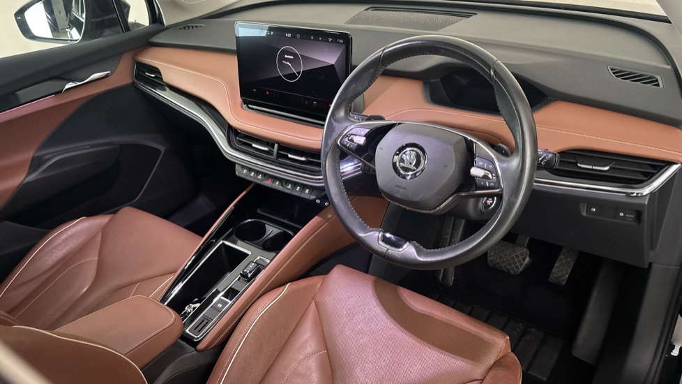 SKODA ENYAQ Image 9