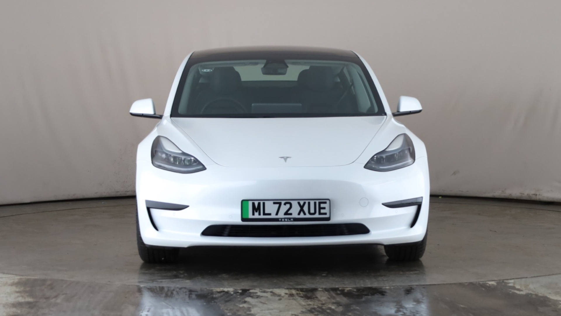 4027489 RWD 4dr Auto