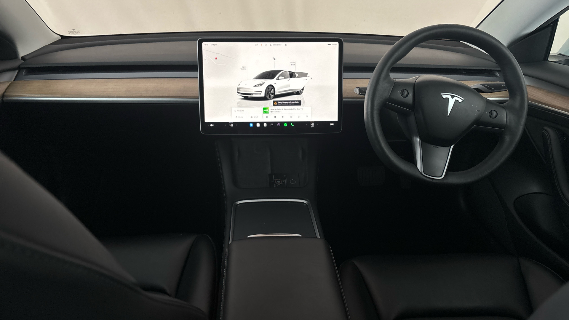 4027489 RWD 4dr Auto