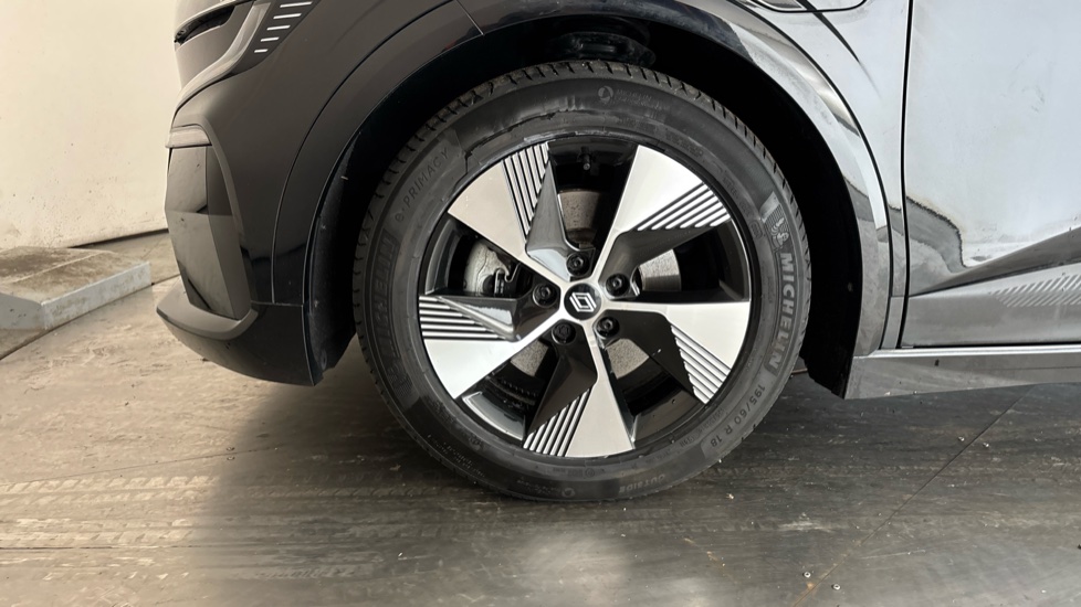 RENAULT MEGANE E-TECH Image 17