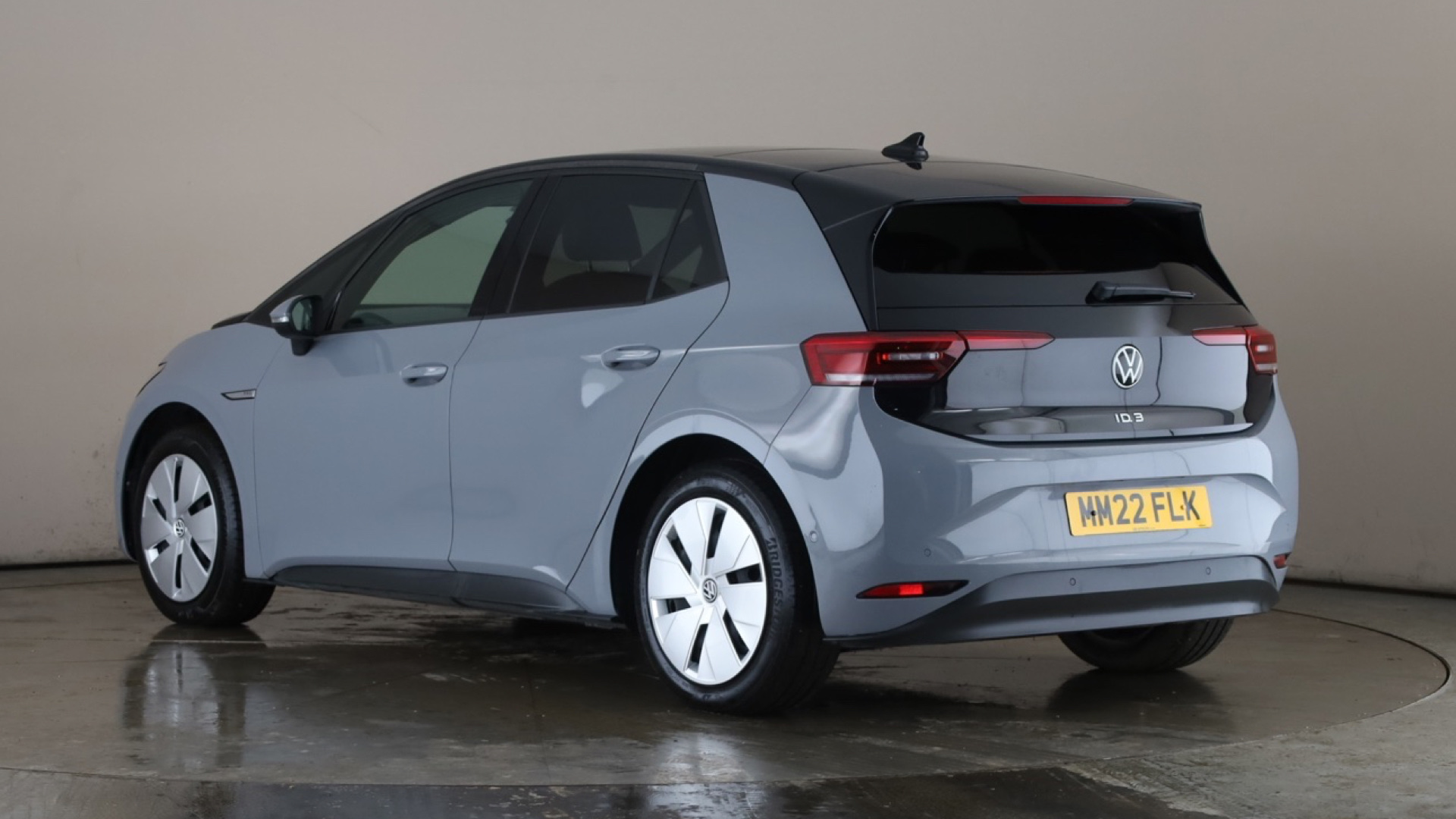 4049544 150kW Family Pro Performance 58kWh 5dr Auto