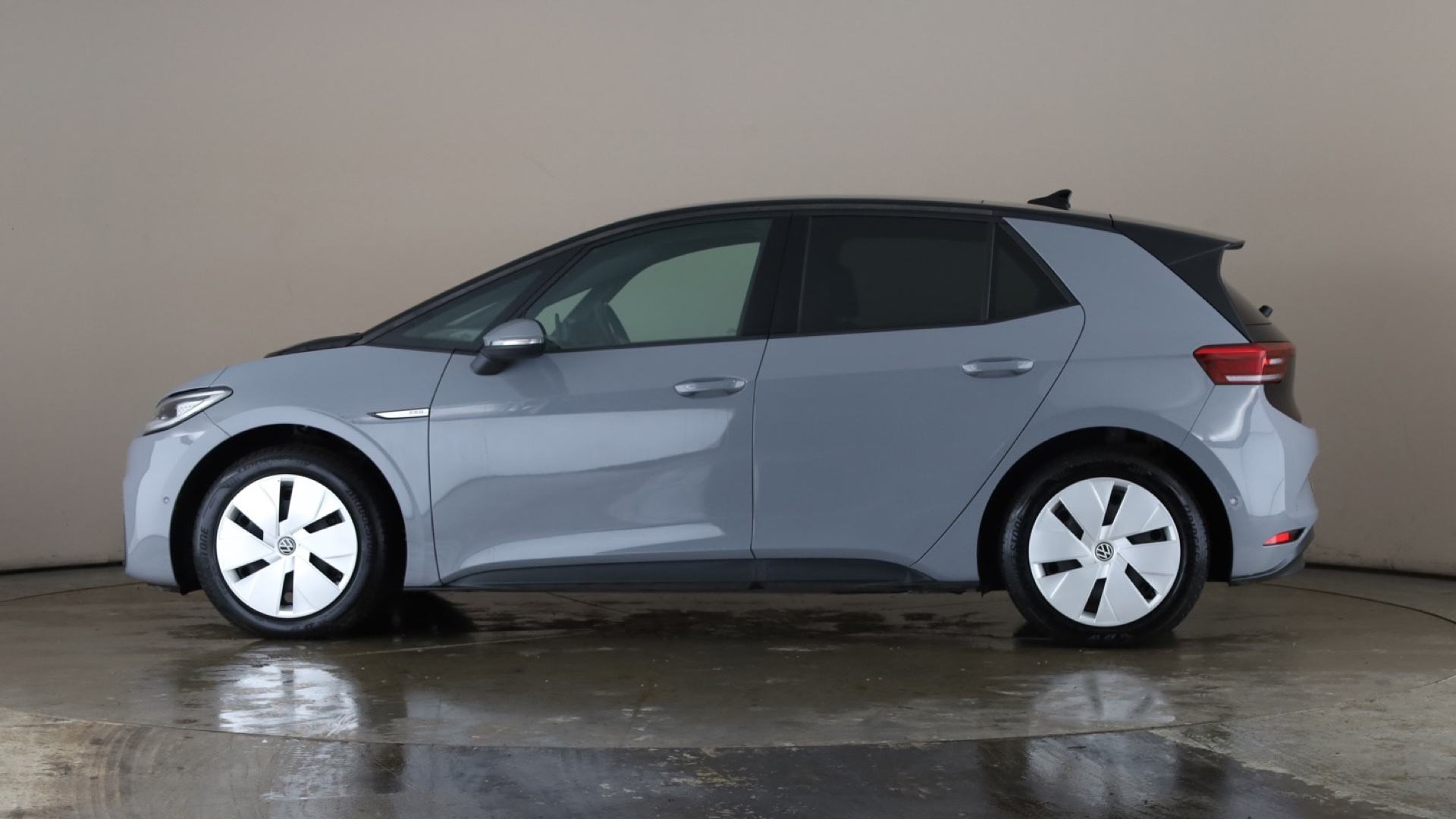 4049544 150kW Family Pro Performance 58kWh 5dr Auto