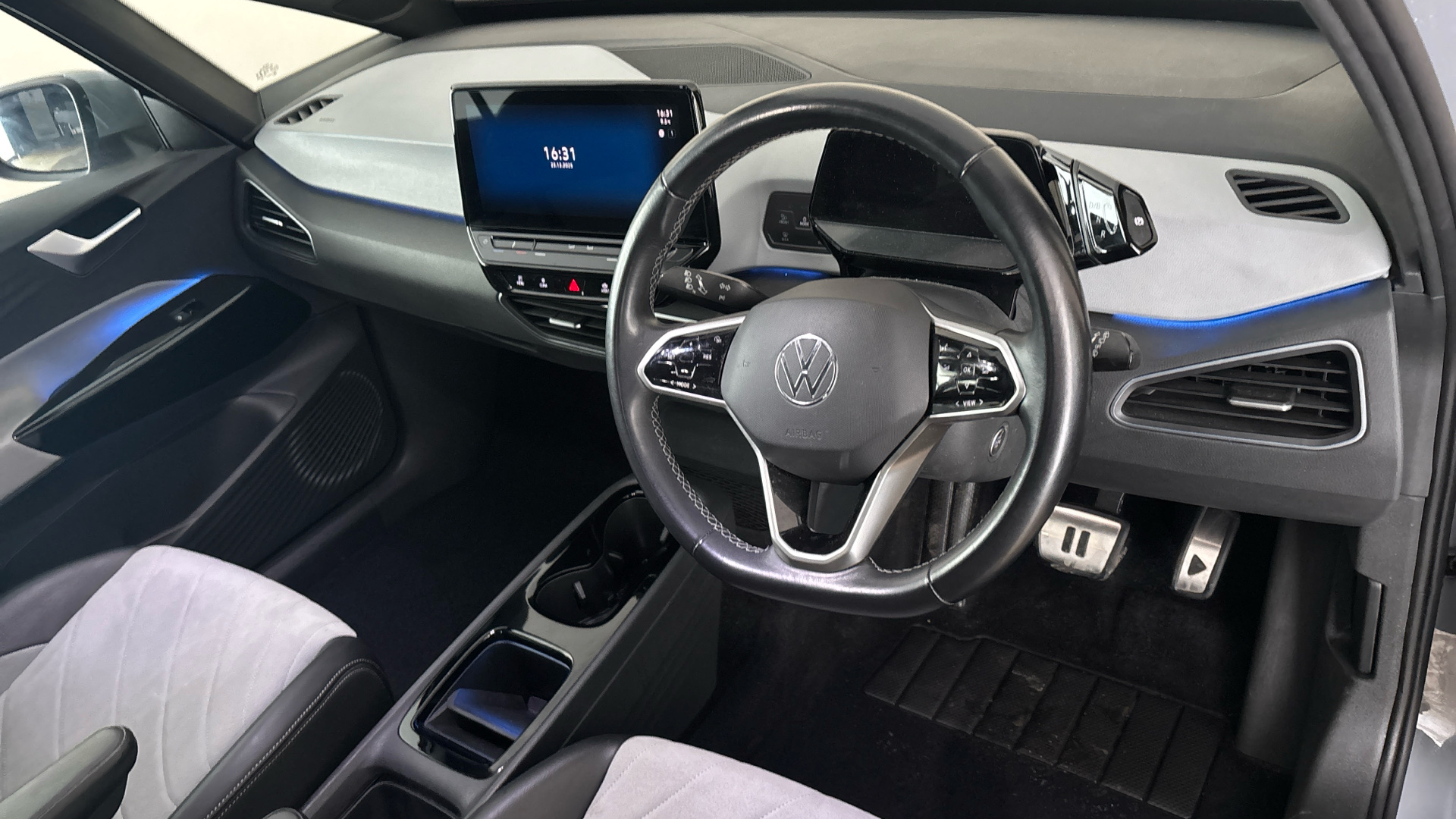 4049544 150kW Family Pro Performance 58kWh 5dr Auto