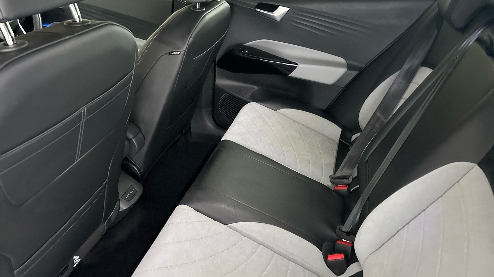 4049544 150kW Family Pro Performance 58kWh 5dr Auto