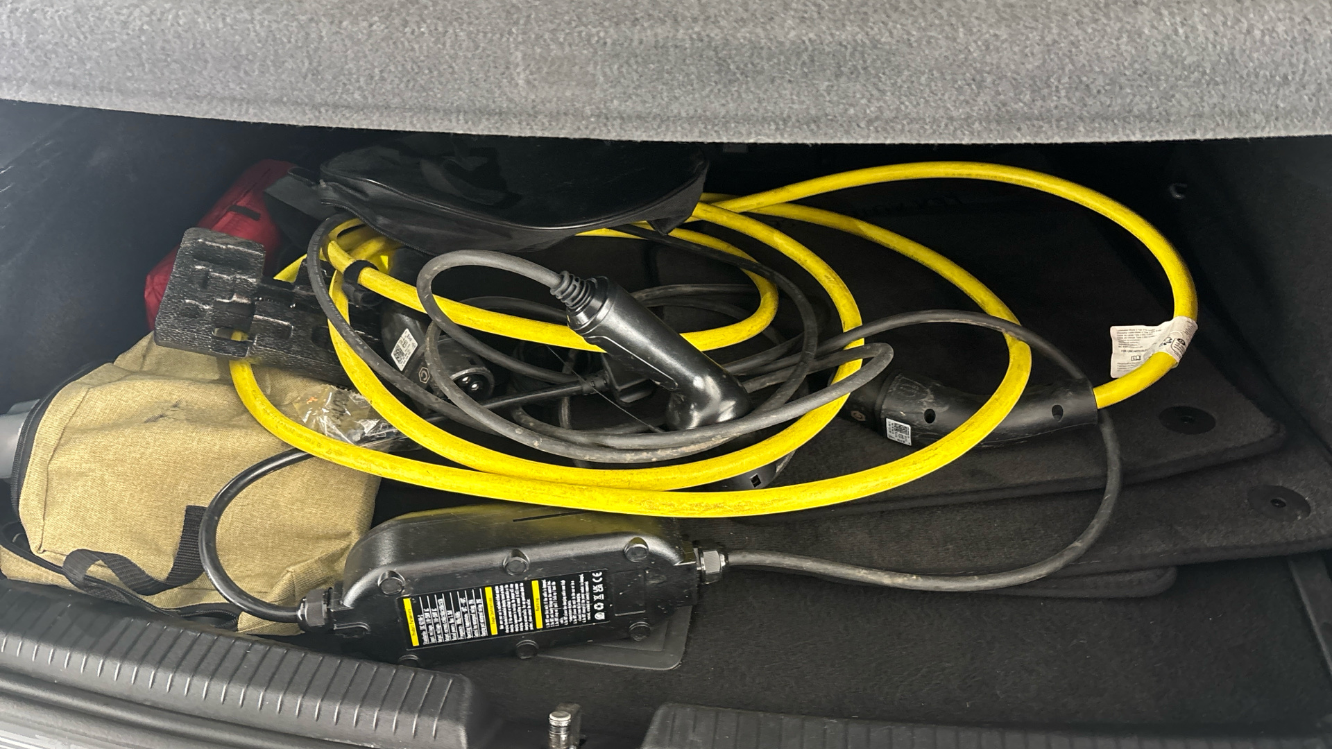 4049544 150kW Family Pro Performance 58kWh 5dr Auto