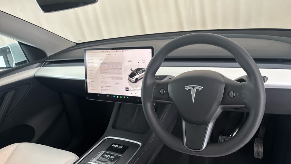 TESLA MODEL Y Image 9
