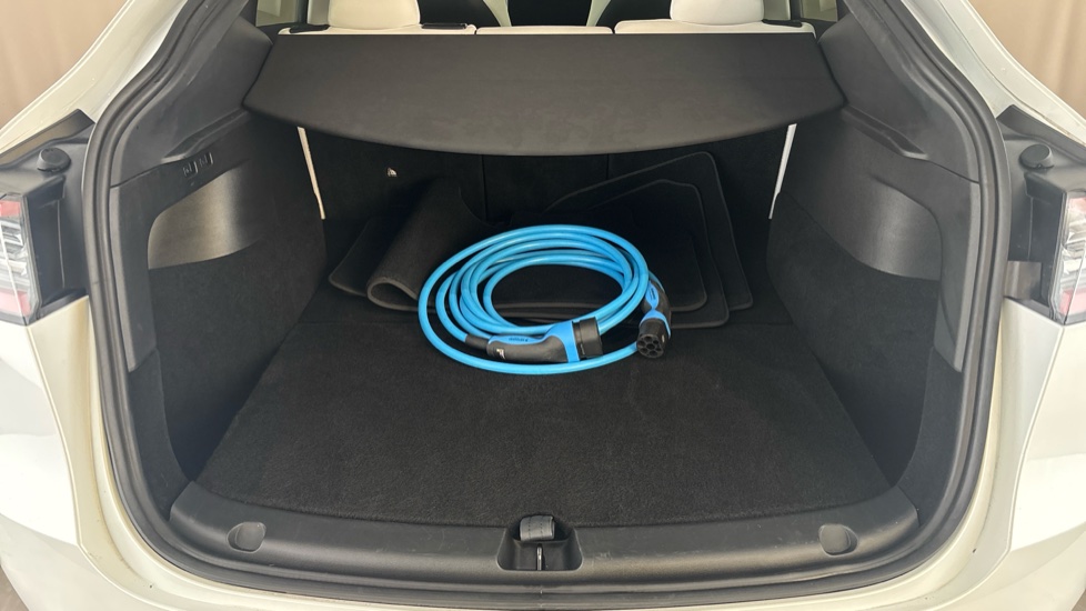 TESLA MODEL Y Image 15