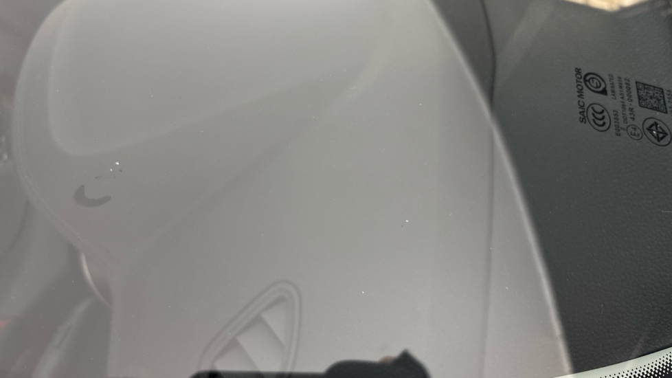 MG ZS Multiple chips