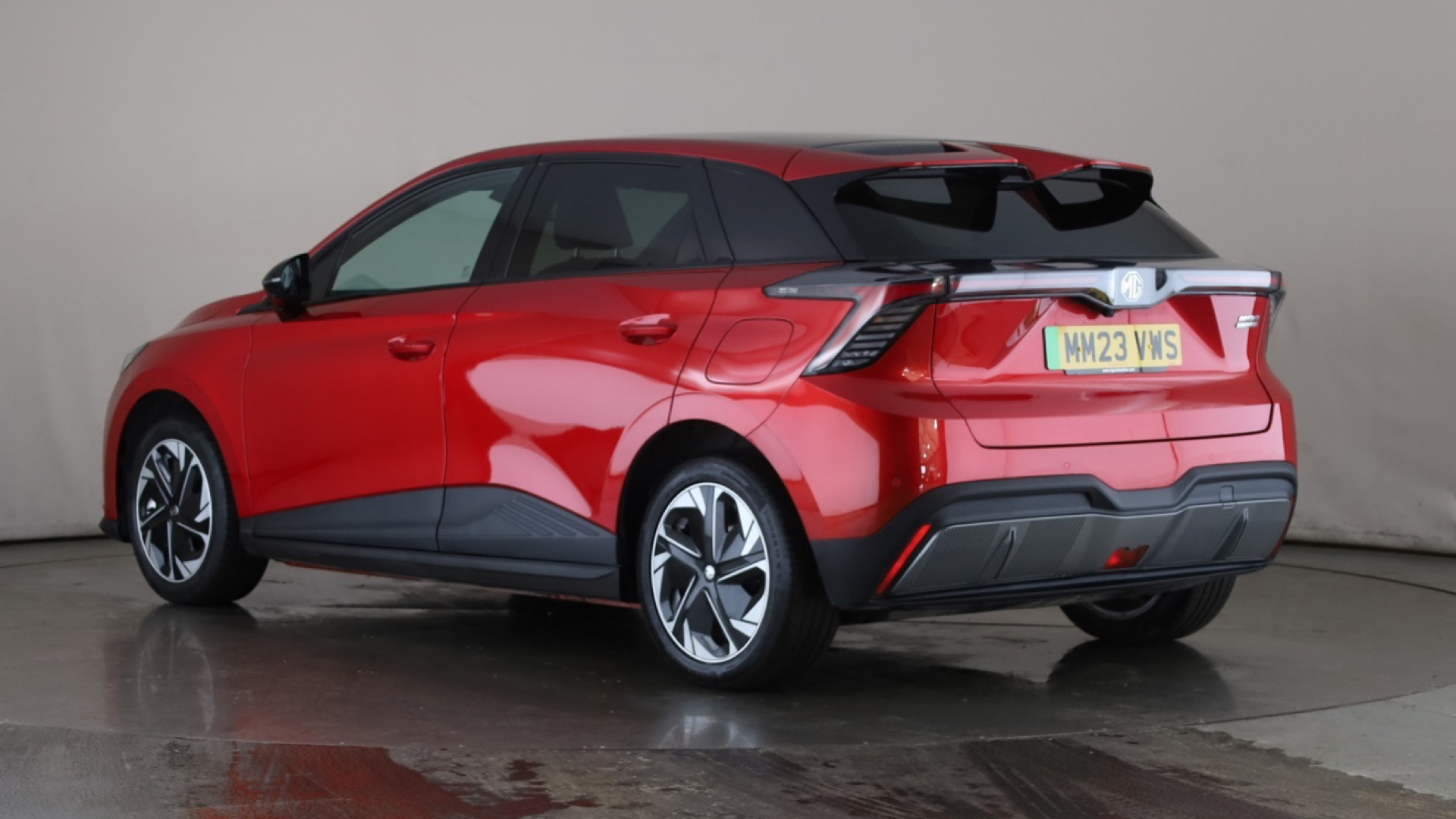 150kW Trophy EV Long Range 64kWh 5dr Auto