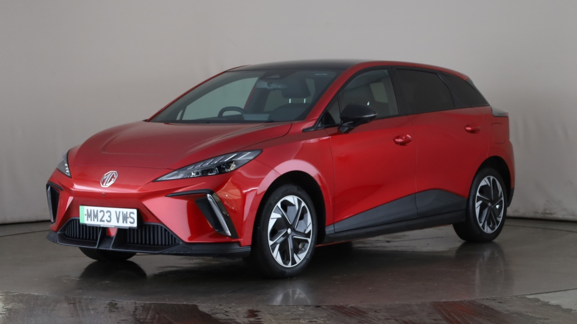 150kW Trophy EV Long Range 64kWh 5dr Auto