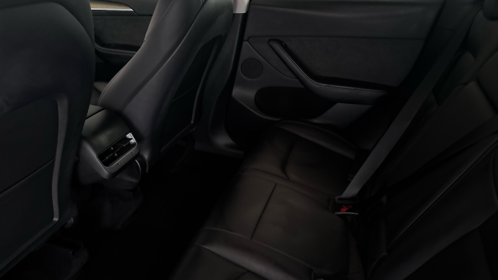 4027620 Long Range AWD 5dr Auto