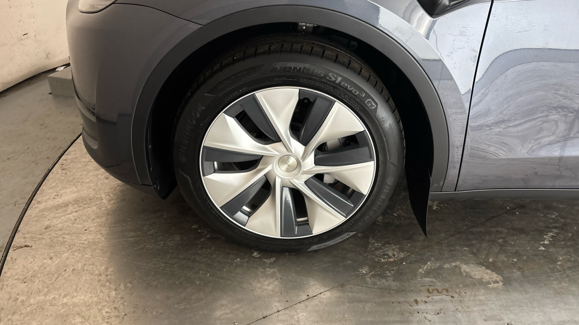 4027620 Long Range AWD 5dr Auto