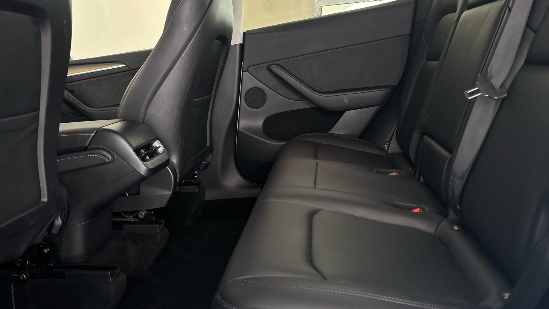 TESLA MODEL Y MODEL Y HATCHBACK Long Range AWD 5dr Auto