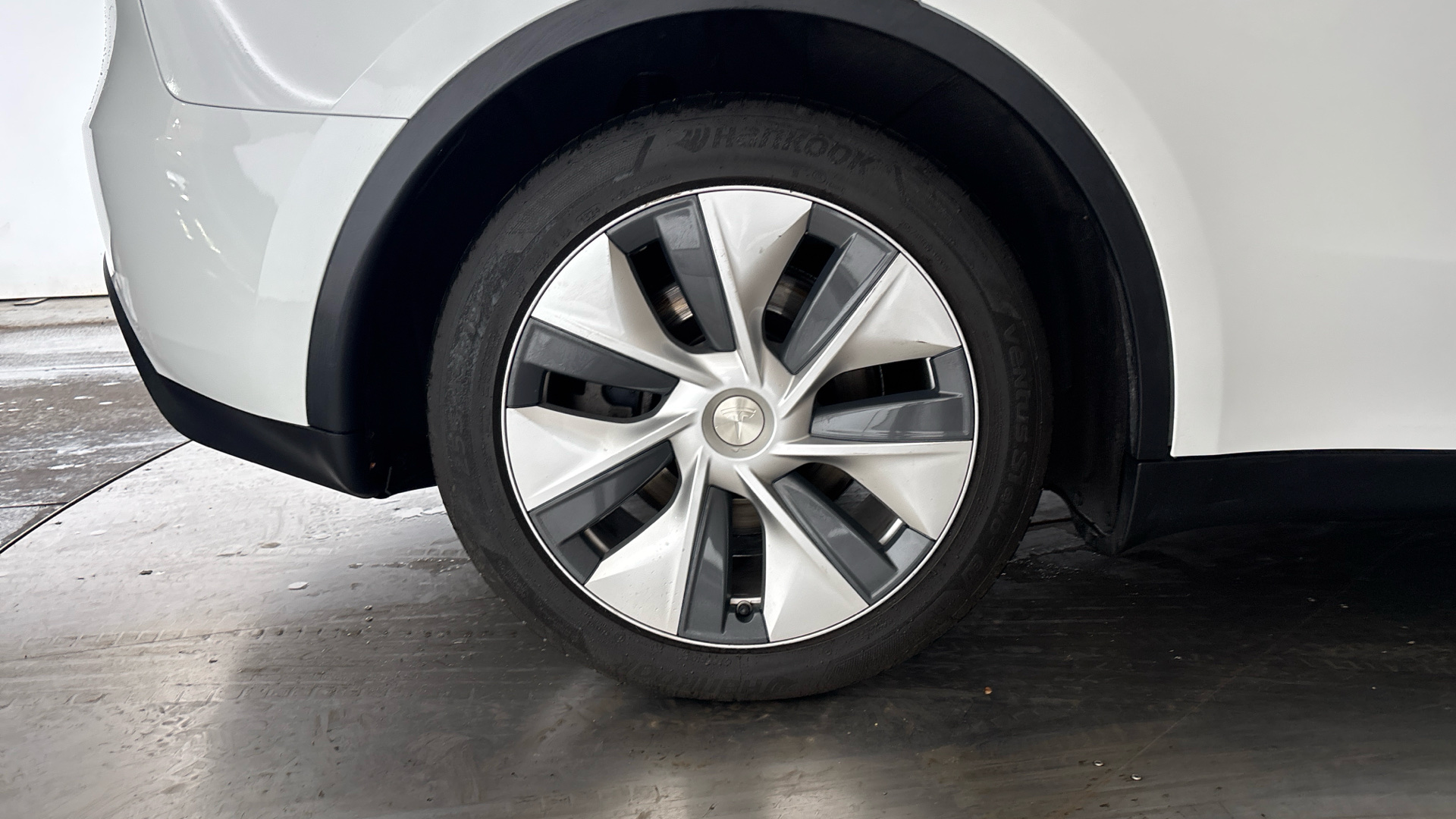 TESLA MODEL Y MODEL Y HATCHBACK Long Range AWD 5dr Auto