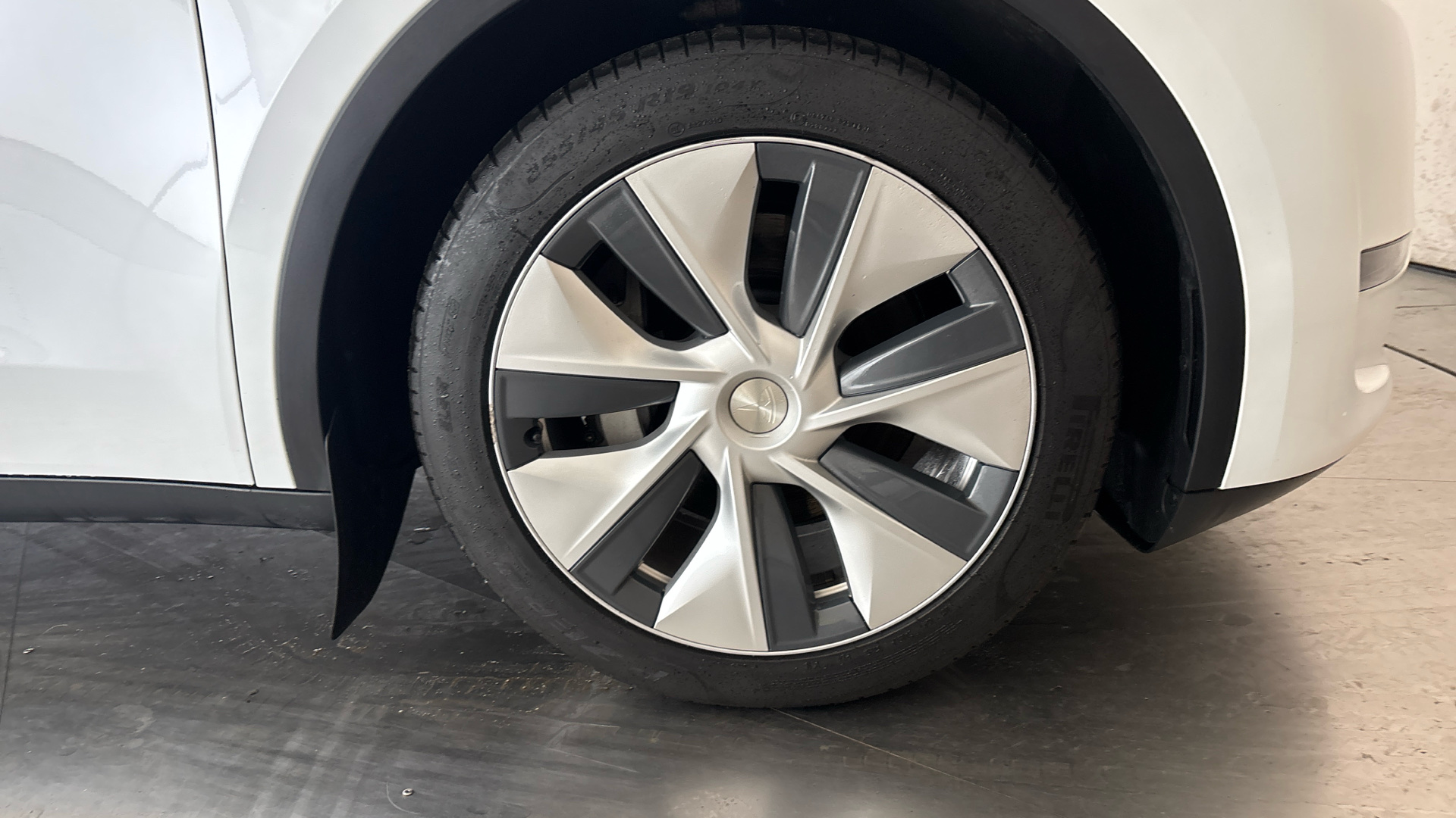 TESLA MODEL Y MODEL Y HATCHBACK Long Range AWD 5dr Auto