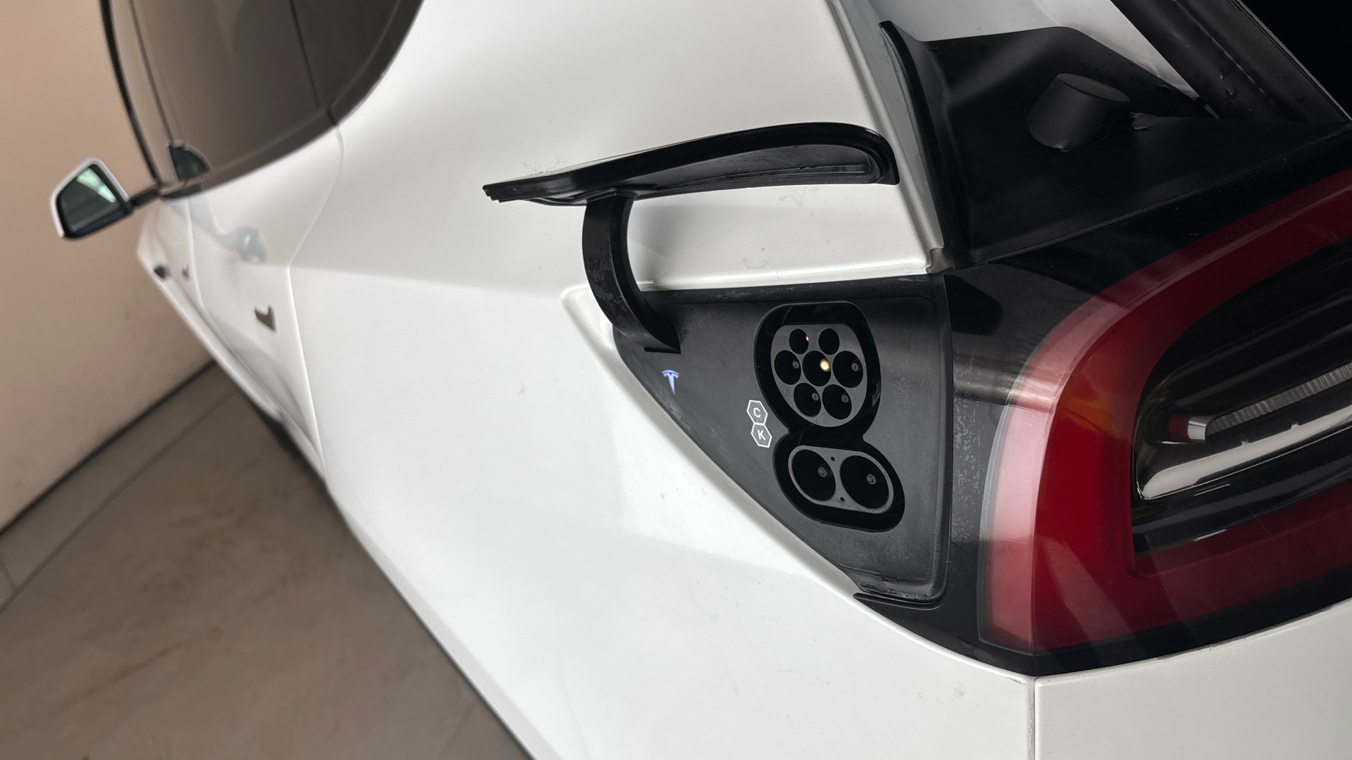 TESLA MODEL Y MODEL Y HATCHBACK Long Range AWD 5dr Auto