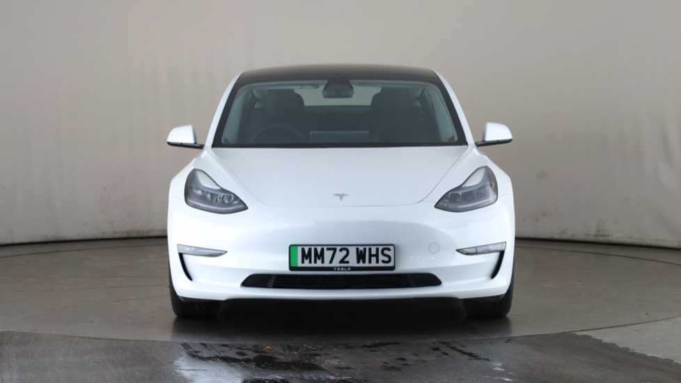 TESLA MODEL 3 Image 8