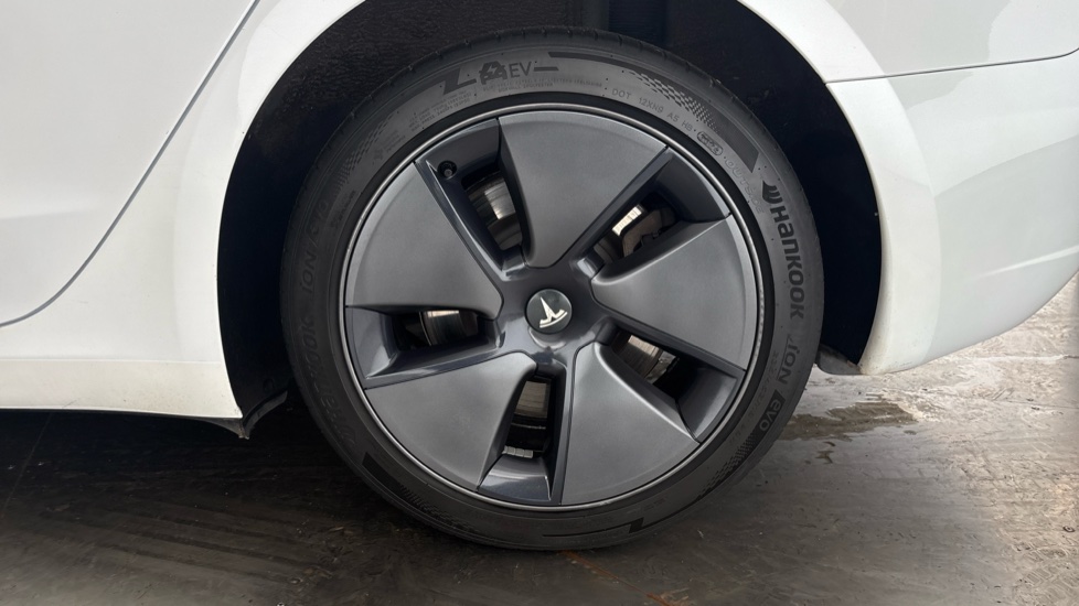 TESLA MODEL 3 SALOON Long Range AWD 4dr Auto