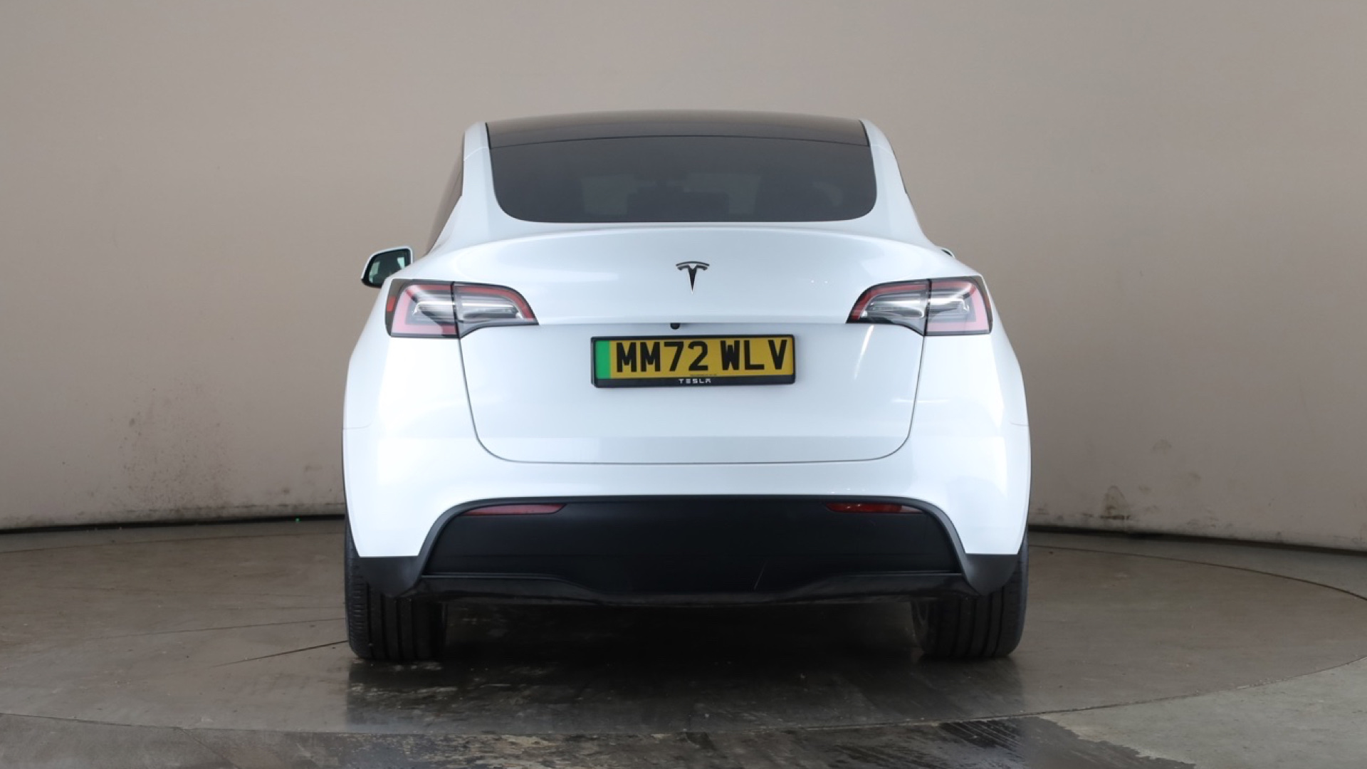 4020944 RWD 5dr Auto