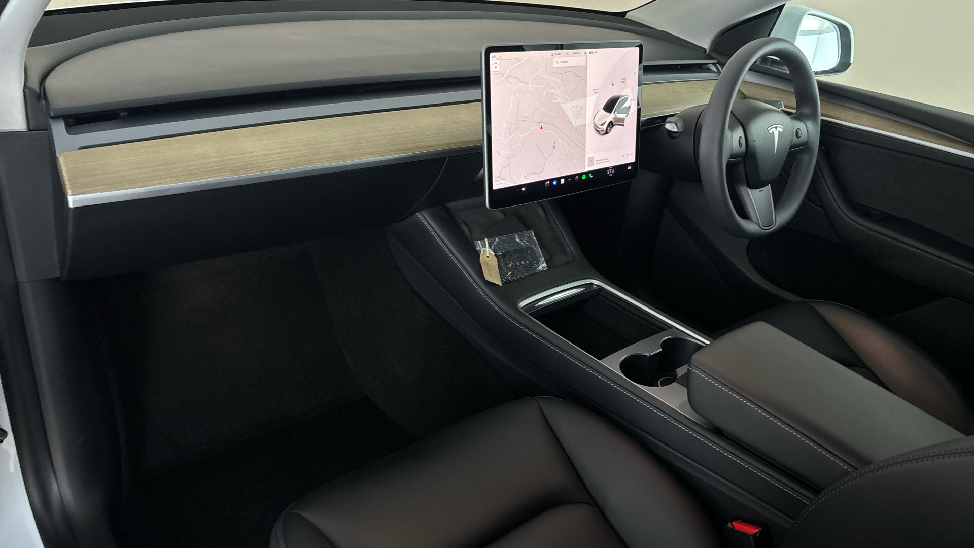 4020944 RWD 5dr Auto