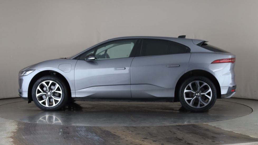 JAGUAR I-PACE Image 2