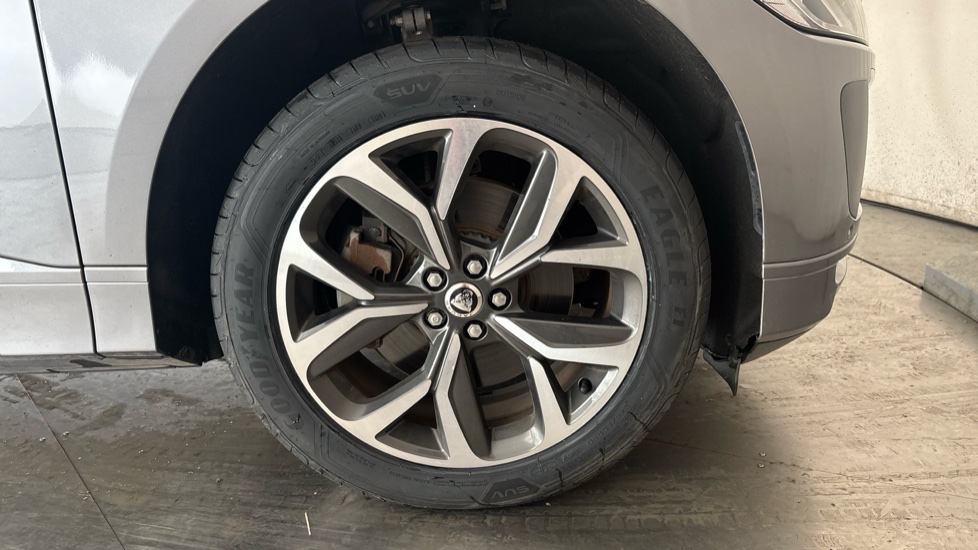 JAGUAR I-PACE Image 20