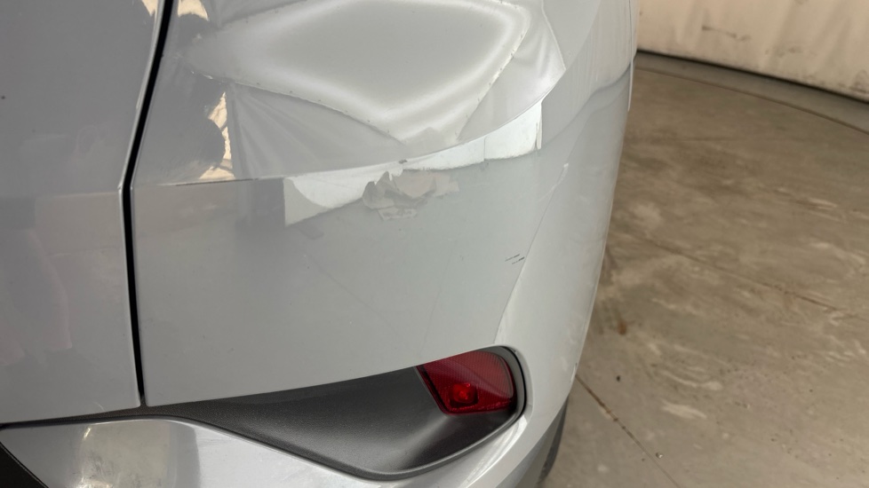 VOLKSWAGEN ID.4 scratches