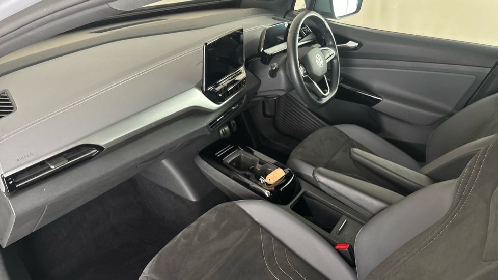 VOLKSWAGEN ID.4 Image 10