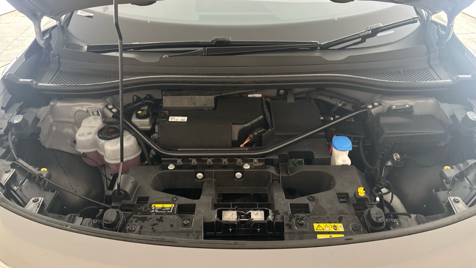 VOLKSWAGEN ID.4 Image 16