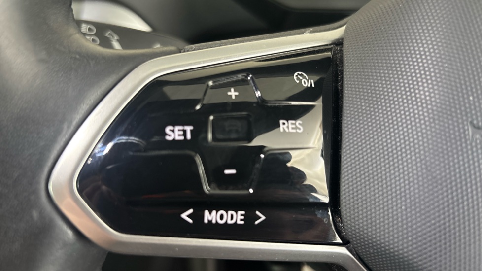VOLKSWAGEN ID.4 cruise control
