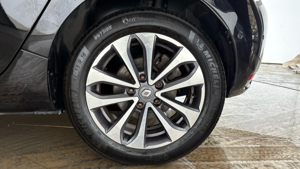 RENAULT ZOE Image 18