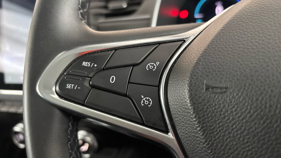 RENAULT ZOE Cruise control