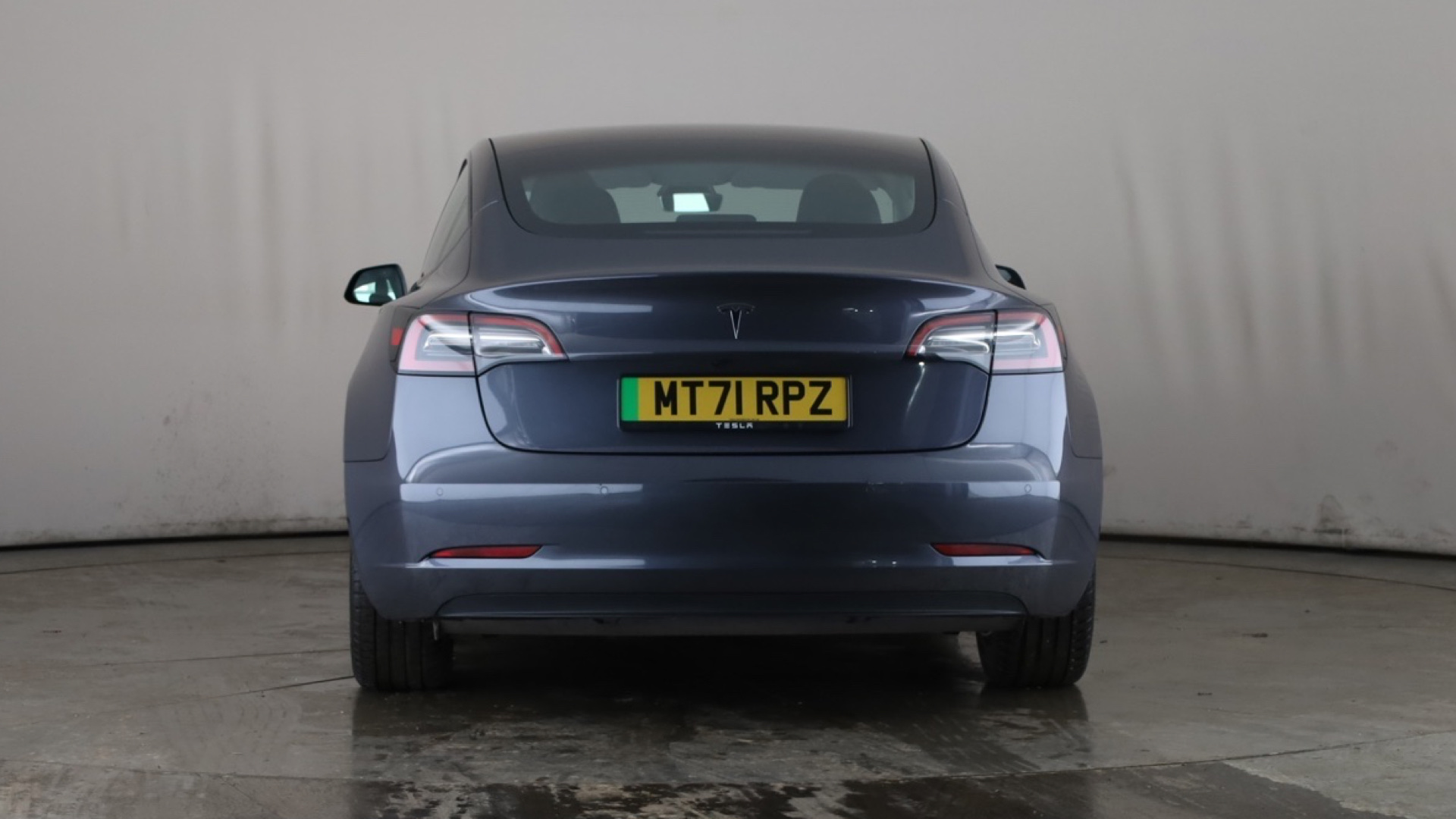 4020922 Standard Plus 4dr Auto