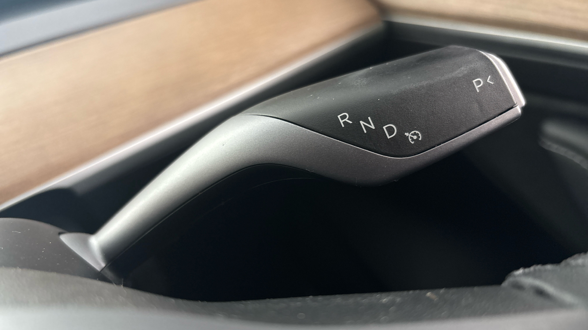 4020922 Standard Plus 4dr Auto