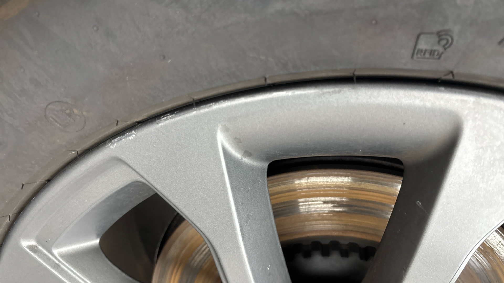 4020702 3.0 P440e Dynamic SE 5dr Auto