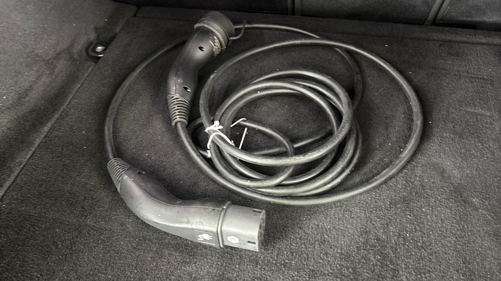 4020702 3.0 P440e Dynamic SE 5dr Auto