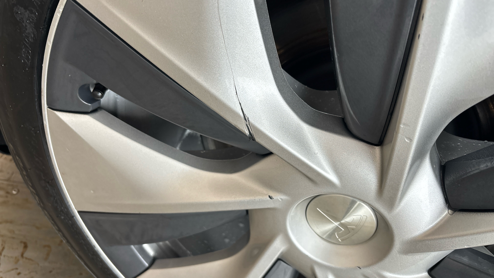 4020897 Long Range AWD 5dr Auto