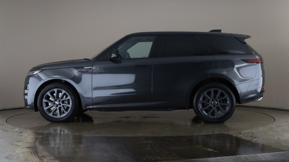 LAND ROVER RANGE ROVER SPORT Image 2