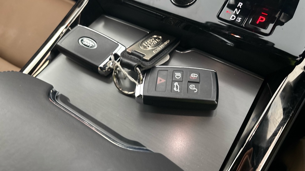 LAND ROVER RANGE ROVER SPORT 2 keys