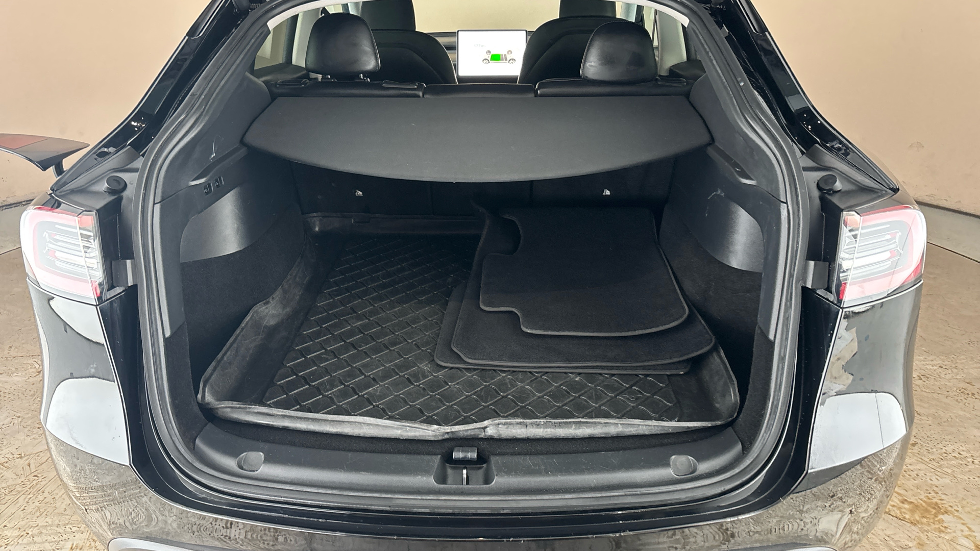 4027610 Long Range AWD 5dr Auto